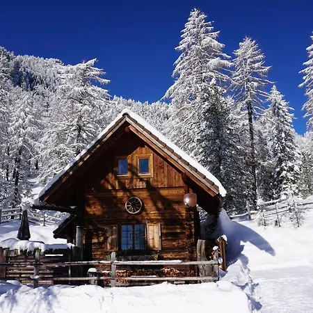 Bergheim Schmidt: Alpine Forest Huts on the Slopes Turracher Hoehe Exterior photo