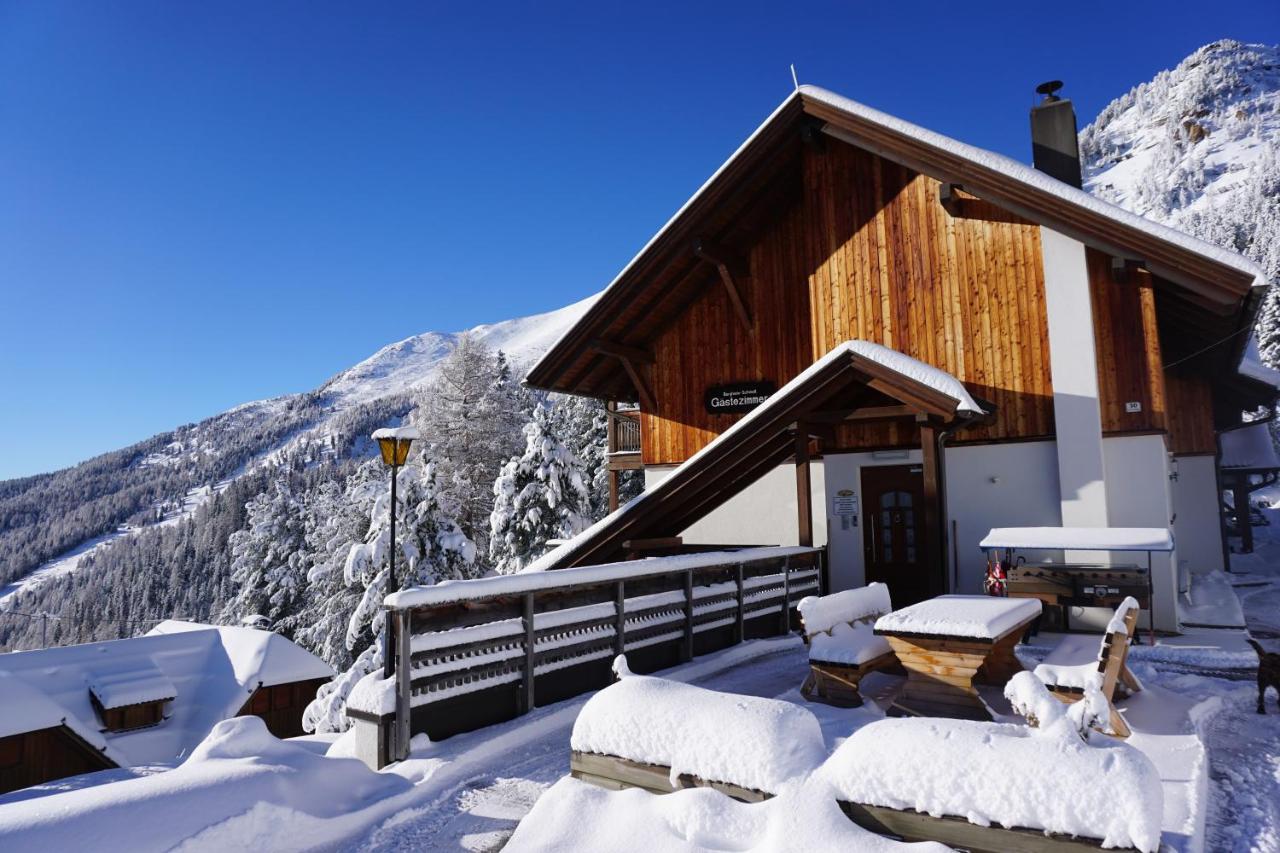 Apartment Bergheim Schmidt: Alpine Forest Huts On The Slopes Turracher Hoehe