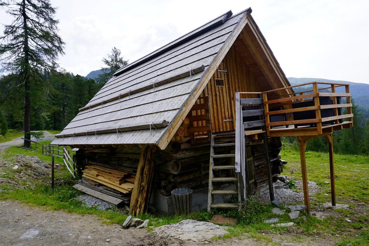 Apartment Bergheim Schmidt: Alpine Forest Huts On The Slopes Turracher Hoehe