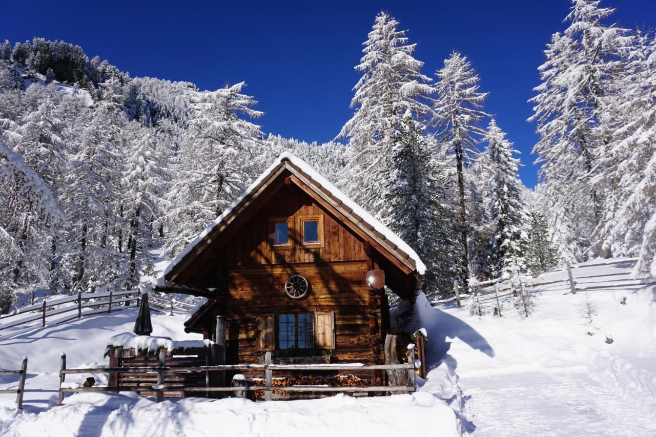 Bergheim Schmidt, Almhuetten Im Wald Appartments An Der Piste Alpine Huts In Forrest Appartments Near Slope * Turracher Hohe