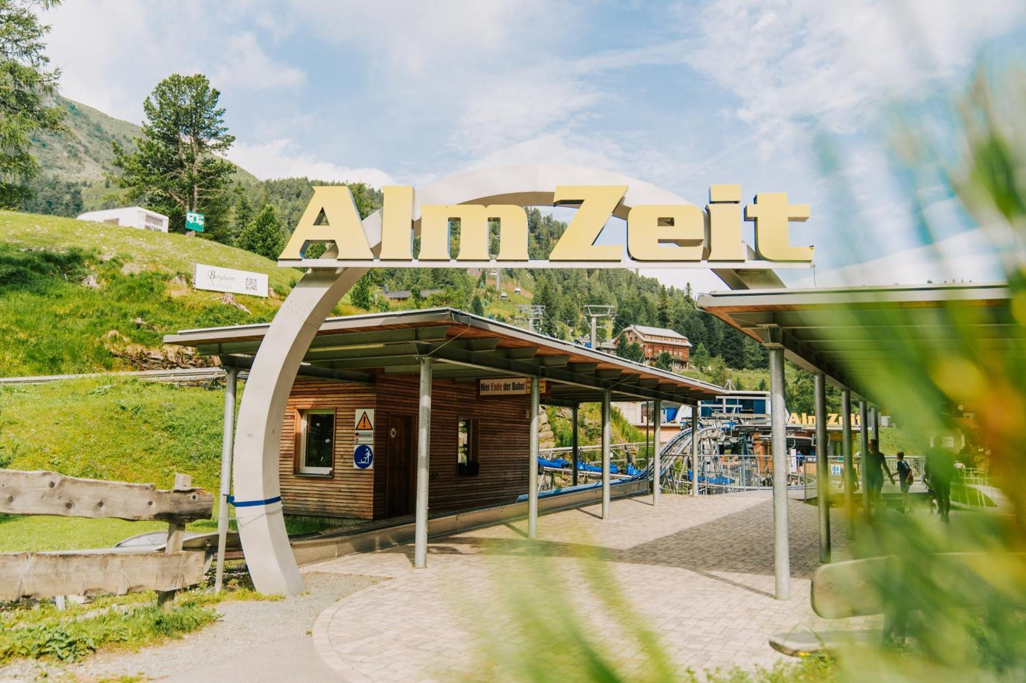 Apartment Bergheim Schmidt: Alpine Forest Huts On The Slopes *