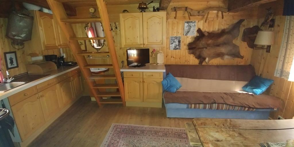 Bergheim Schmidt: Alpine Forest Huts On The Slopes