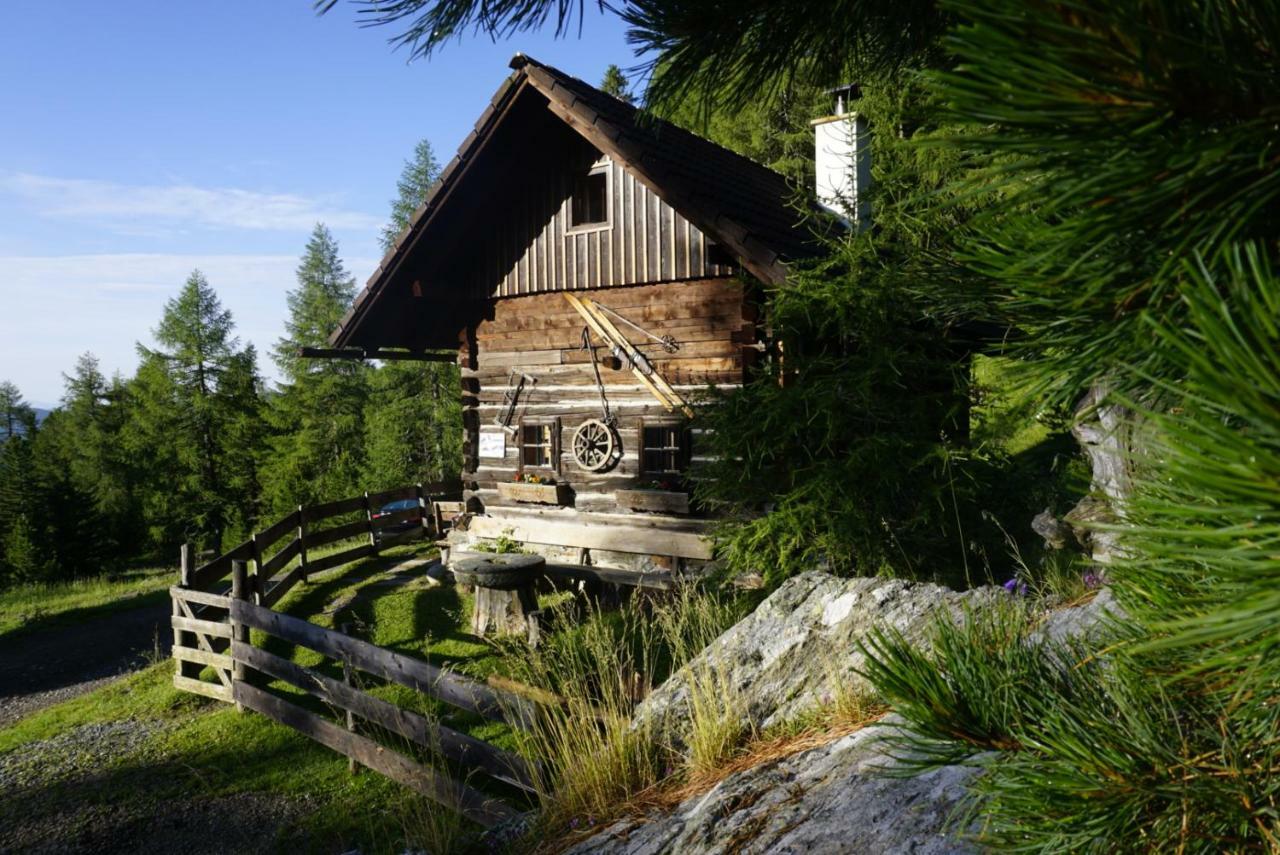 Apartment Bergheim Schmidt: Alpine Forest Huts On The Slopes